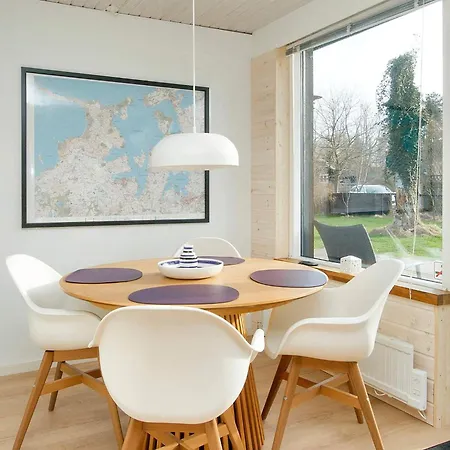 4 Person In Holbaek-by Traum