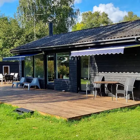 4 Person In Holbaek-by Traum *